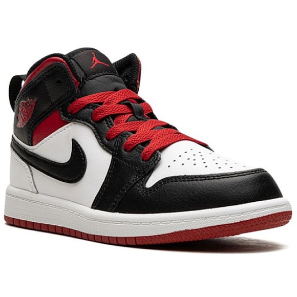 Like new Jordan 1 Mid (kids) - Picture 1 of 3